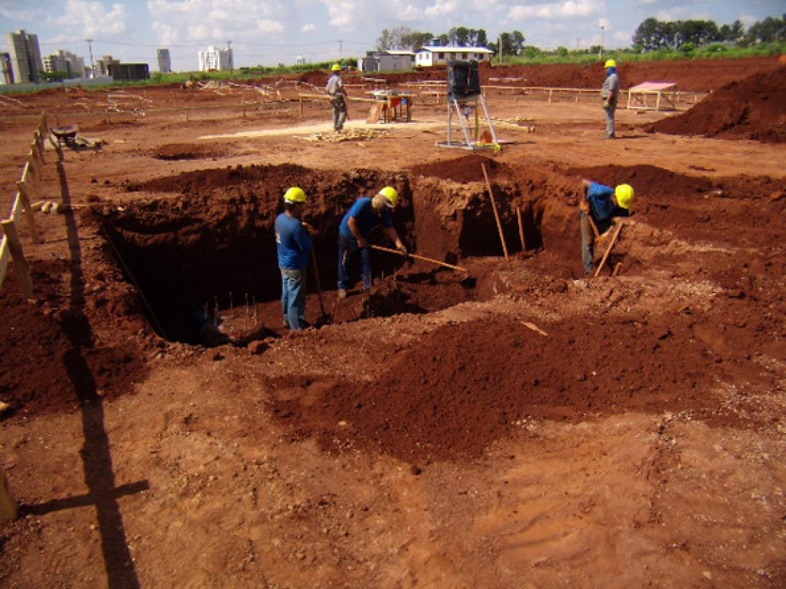 Adrimar - Terraplenagem, Construção e Pavimentação